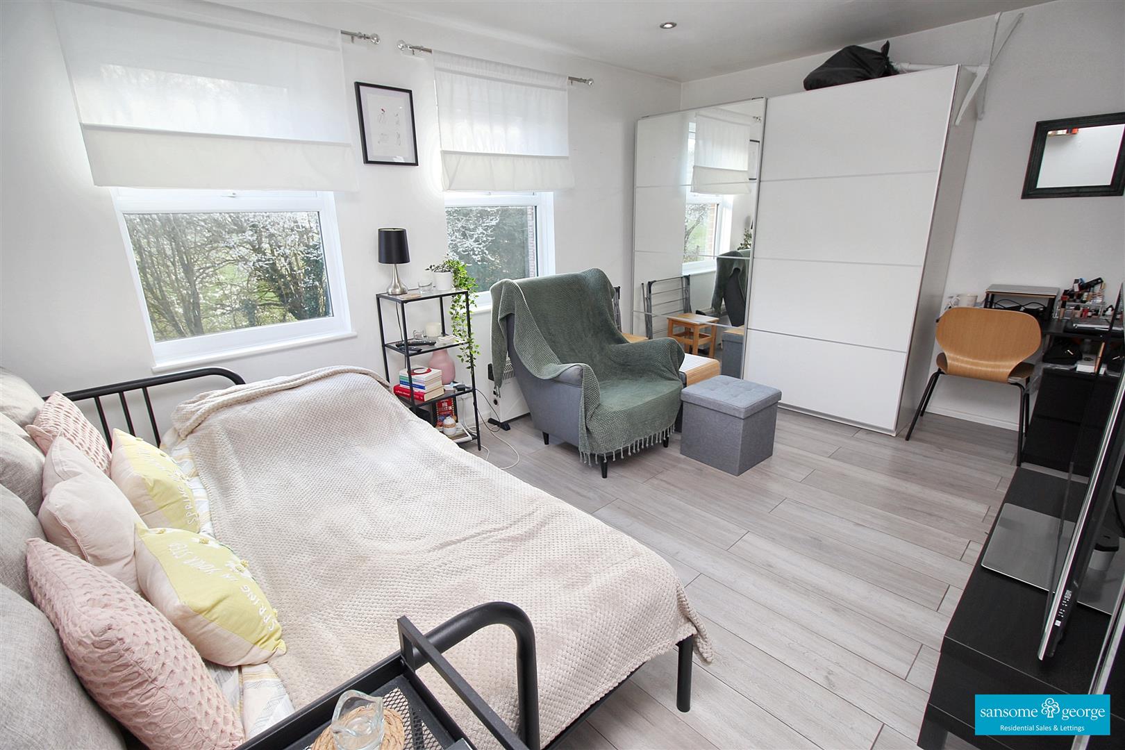 1 bed property in Wyre Court, Reading